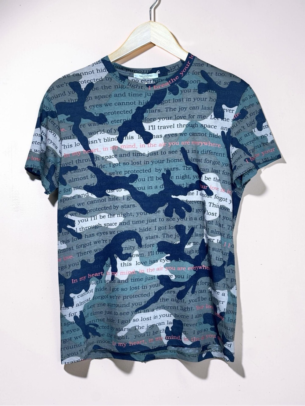 Authentic Valentino Camouflage Text Print T-Shirt Men's Size XS